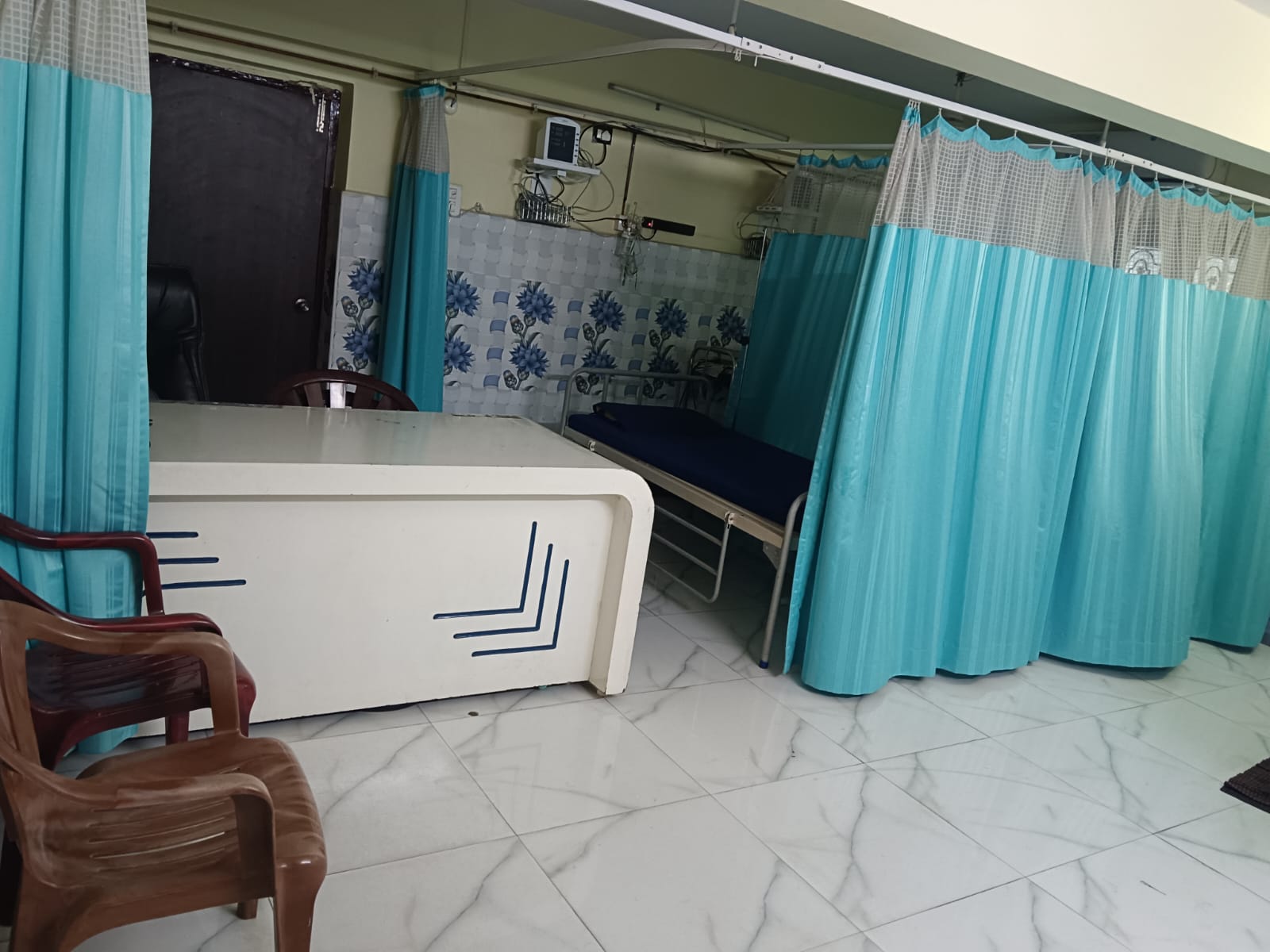 24/7 emergency care bay